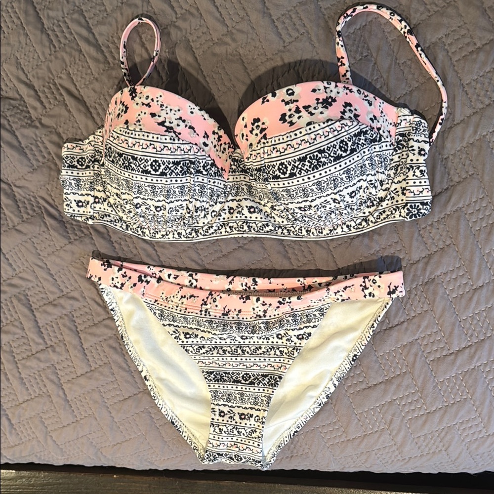 Xhilaration Pink and Black Patterned Bikini